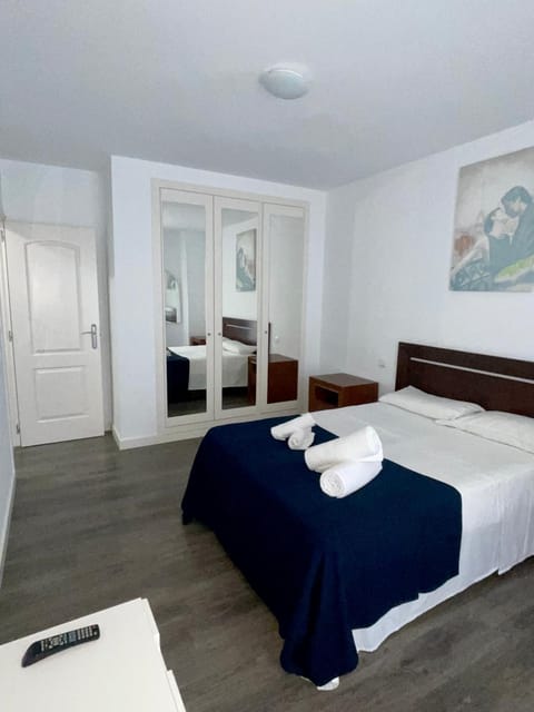 2 Bedroom Apartment Benalmadena Apartment in Benalmadena