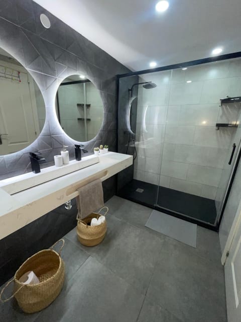 2 Bedroom Apartment Benalmadena Apartment in Benalmadena