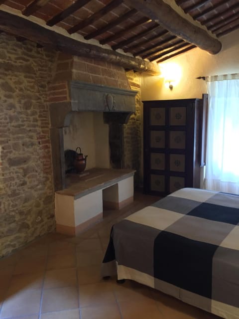 Day, Decorative detail