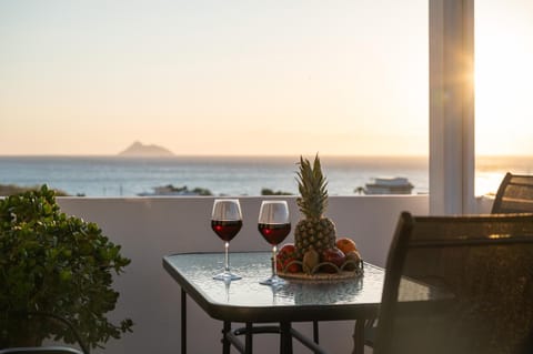 Day, Natural landscape, View (from property/room), Balcony/Terrace, Seating area, Mountain view, Sea view, Drinks