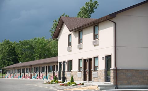 Property building, Day