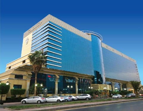 Facade/entrance, City view
