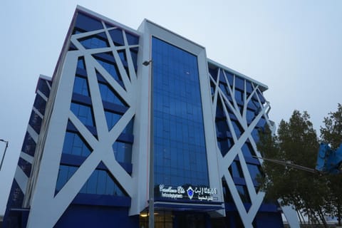 Property building, Day