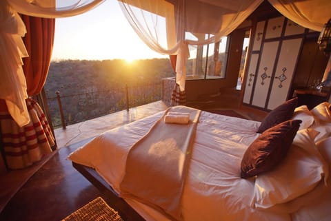 Natural landscape, View (from property/room), Mountain view, Sunrise