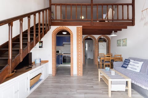 Living room, Lounge or bar