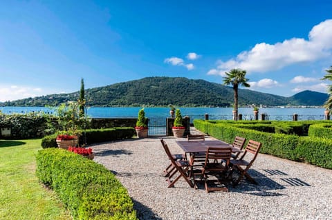 Garden, Dining area, Garden view