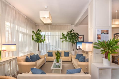 Communal lounge/ TV room, TV and multimedia