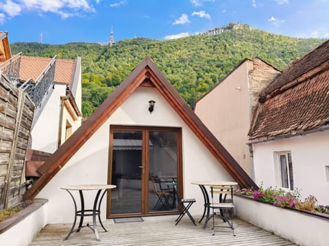 Natural landscape, Balcony/Terrace, Mountain view