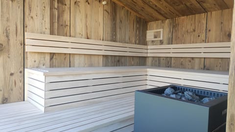 Sauna, Spa and wellness centre/facilities