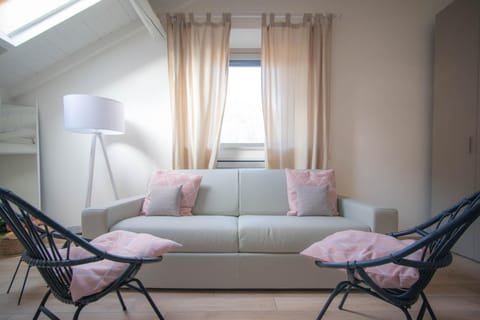 Comonfive Apartments House in Como