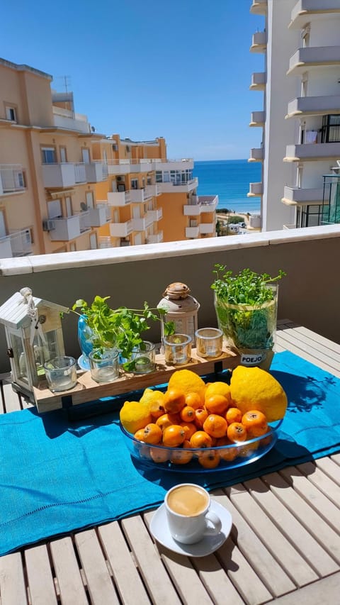 Property building, Restaurant/places to eat, Day, Natural landscape, View (from property/room), Balcony/Terrace, Balcony/Terrace, Food and drinks, Dining area, Food, Sea view, Swimming pool, Breakfast, Continental breakfast, Drinks