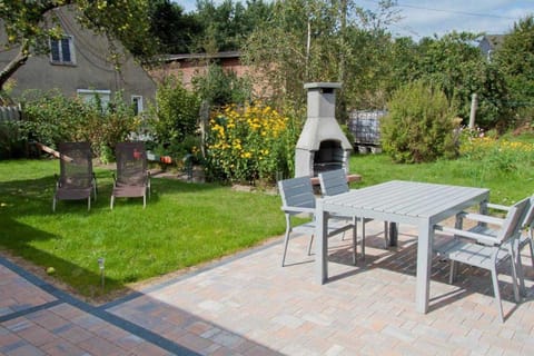 Property building, BBQ facilities, Garden