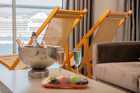 View (from property/room), Food and drinks