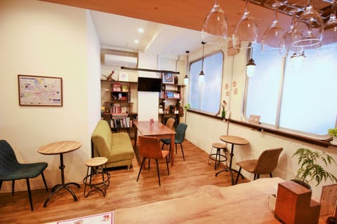 Communal lounge/ TV room, Living room