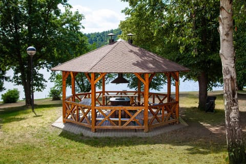 Natural landscape, BBQ facilities, View (from property/room), Evening entertainment