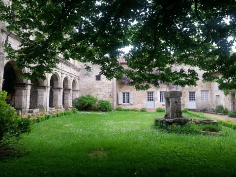 Facade/entrance, Garden view, Landmark view