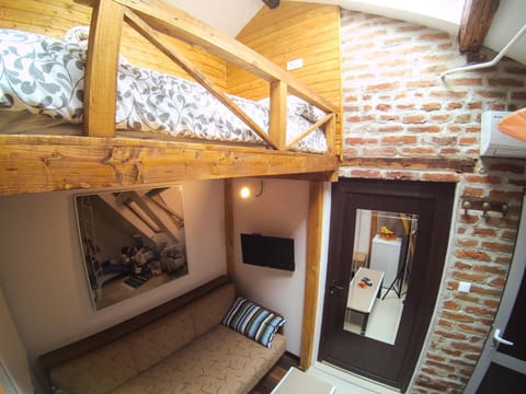 Communal lounge/ TV room, Bed, TV and multimedia, Photo of the whole room, Bedroom, bunk bed