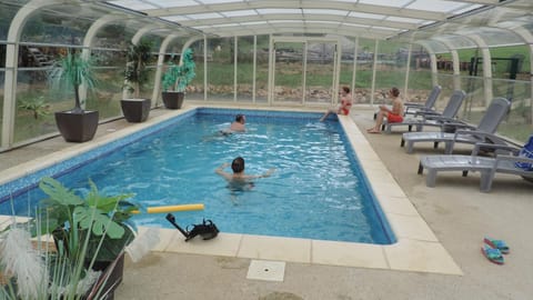 Swimming pool, Swimming pool