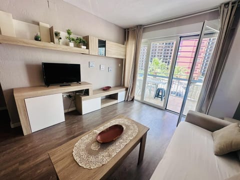 A564 - María B - 2004 Finestrat s.l. Apartment in Benidorm