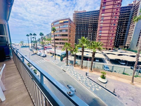 A564 - María B - 2004 Finestrat s.l. Apartment in Benidorm