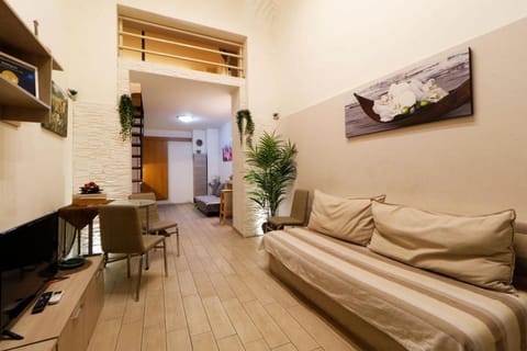Dining area, hair dresser