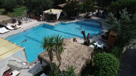 Swimming pool, Swimming pool