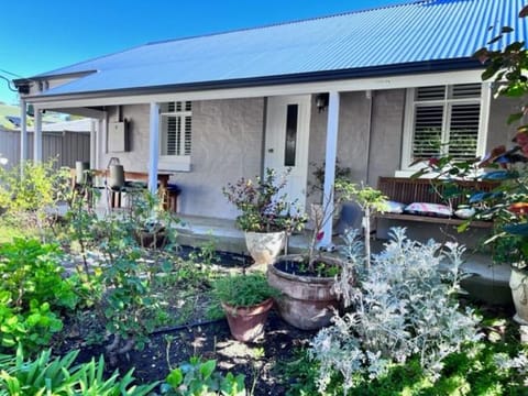 Garden, Garden, Balcony/Terrace
