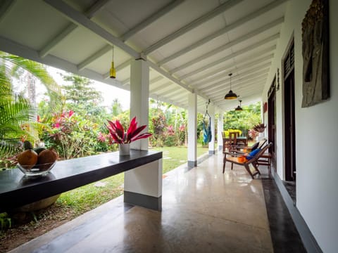 Patio, Garden, Balcony/Terrace, Living room, Seating area, Garden view
