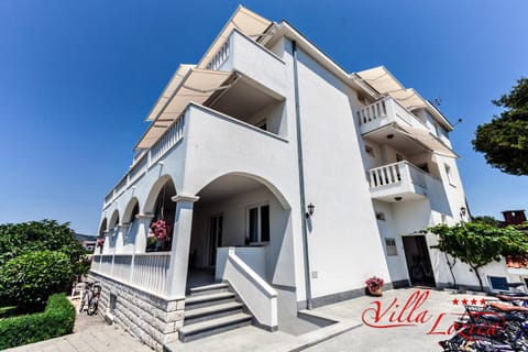 Facade/entrance, Facade/entrance, Lobby or reception