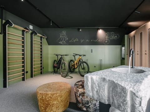 Decorative detail, Sports