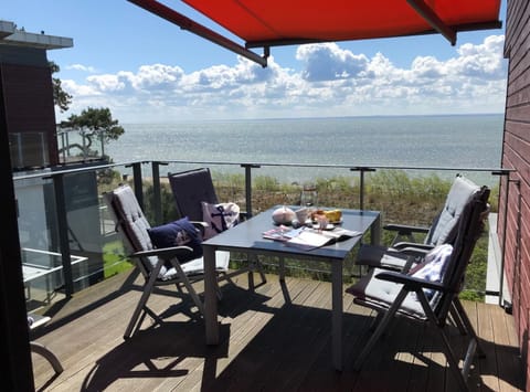View (from property/room), Balcony/Terrace, Sea view