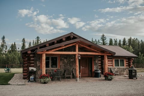 Glacier Homestead Campground/
RV Resort in Coram
