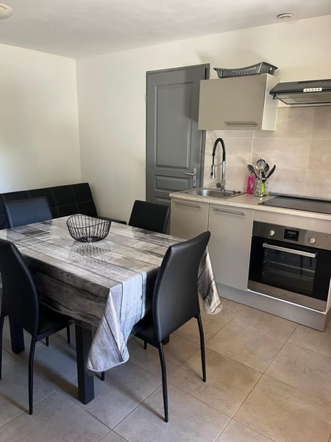 Les maisonnettes de bonneval House in Provence-Alpes-Côte d'Azur