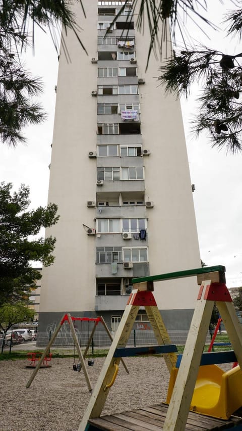 Property building, Facade/entrance, Children play ground