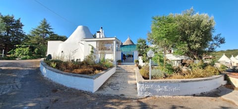 Trullo Chiari di Bosco House in Province of Taranto