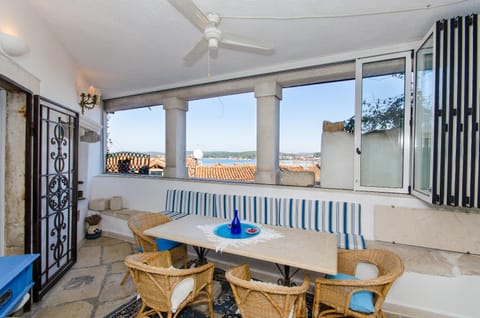 Living room, Sea view