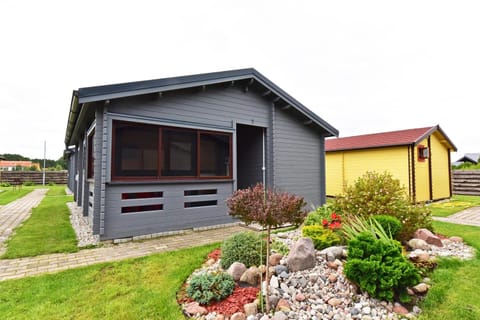 Property building, Day, Garden, Garden view