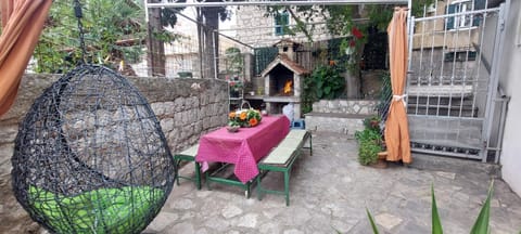 Patio, Day, Garden, Garden, Garden view