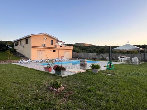 Property building, Swimming pool