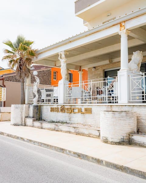 Property building, Balcony/Terrace