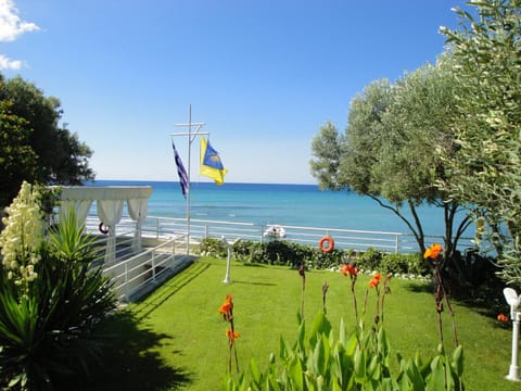 Garden, Sea view