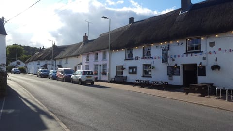 Brookside Cottage Bed and Breakfast in Mid Devon District