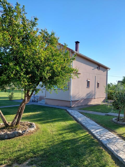 Apartment Helena Airport Apartment in Podgorica Municipality, Montenegro