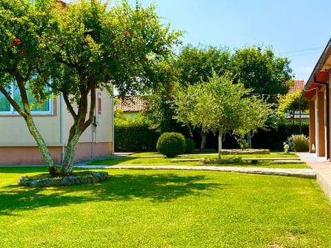 Apartment Helena Airport Apartment in Podgorica Municipality, Montenegro