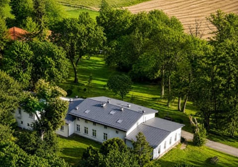 Property building, Spring, Day, Natural landscape, Bird's eye view, Garden, Garden view, Landmark view
