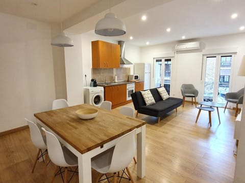 Kitchen or kitchenette, Living room, Dining area