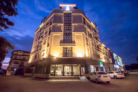 Facade/entrance, Decorative detail, Area and facilities