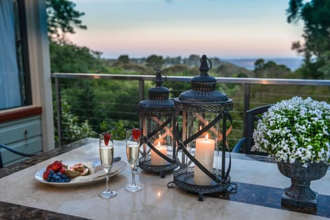 Patio, BBQ facilities, Garden, Balcony/Terrace, Dining area, Garden view, Mountain view