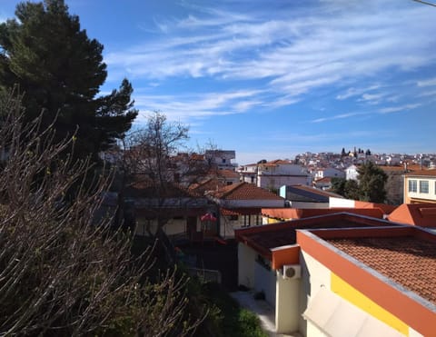Neighbourhood, Natural landscape, City view