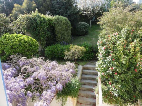Maison familiale proche port à Sauzon, WIFI inclus - FR-1-418-11 House in Brittany